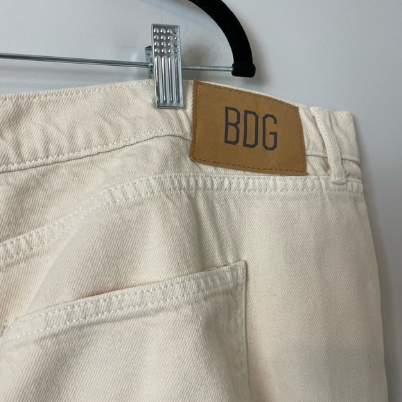 BDG Urban Outfitters Cowgirl Jeans Plus Size 22 Cream Denim 100% Cotton Raw Hem - Picture 8 of 13